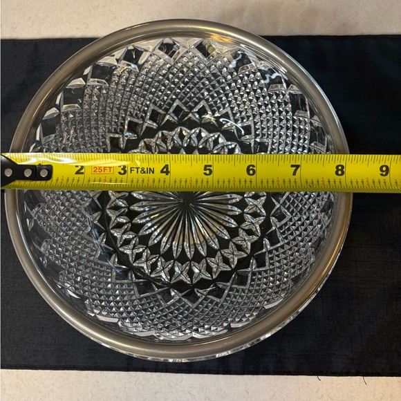 Vintage F.B. Rogers Silver Co 24% Leas Crystal Bowl With Silver-Plated Rim - Picture 5 of 5
